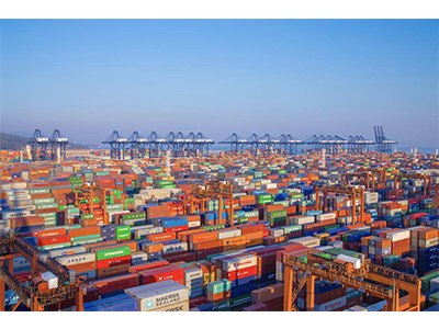 南凯小编分享-2011全年上海港集装箱运输量突破4700万标箱